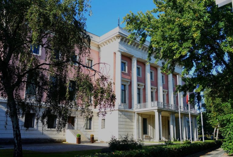 Ambasciata per copertina rassegna