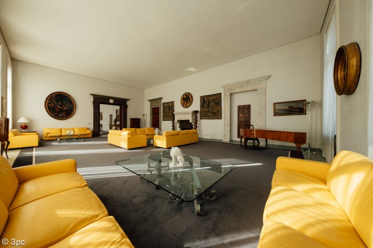 Salotto del camino / Kaminzimmer