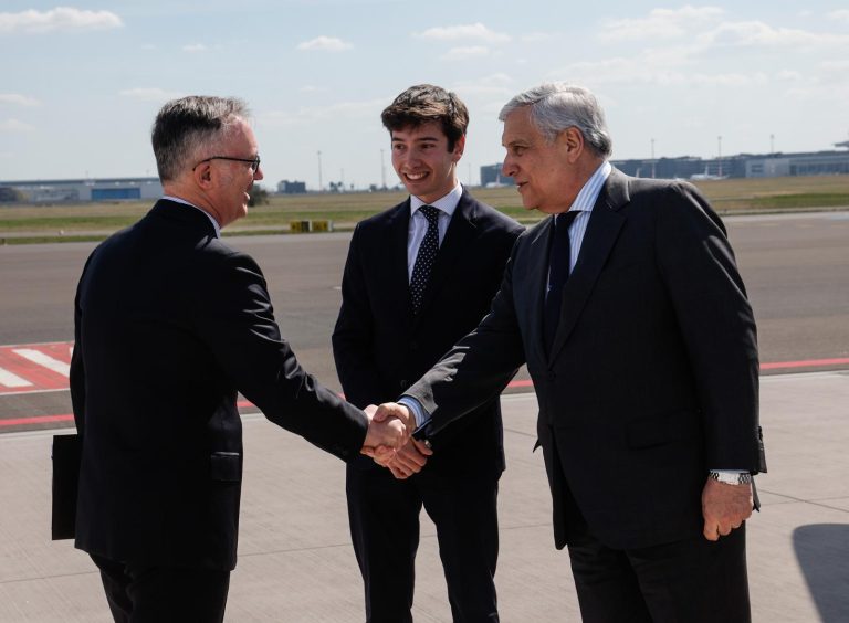 Tajani-a-Berlino-per-la-Terza-Conferenza-Umanitaria-per-il-Sudan_1