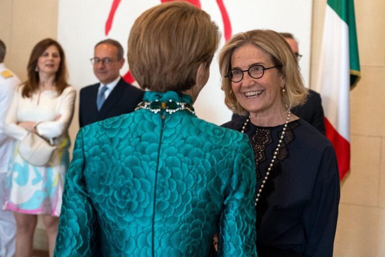 Ambasciatrice